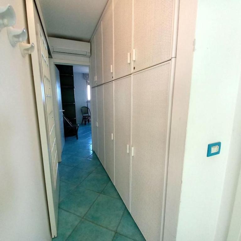 Sea view with 3 bedrooms and 2 bathrooms - Three-Bedroom Apartment - 5
