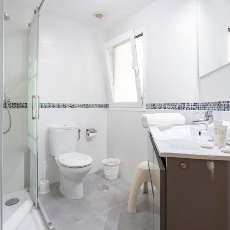 Seafront Apartment with Parking - Apartamento - 5