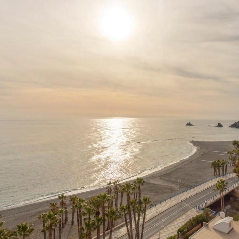 Seafront Apartment with Parking - Apartamento - 14