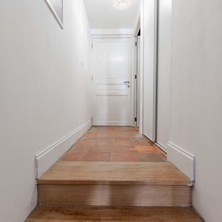 Le Petit Balcon de Verdun - charme français, central, balcon, tout équipé - Appartement 1 Chambre - 42