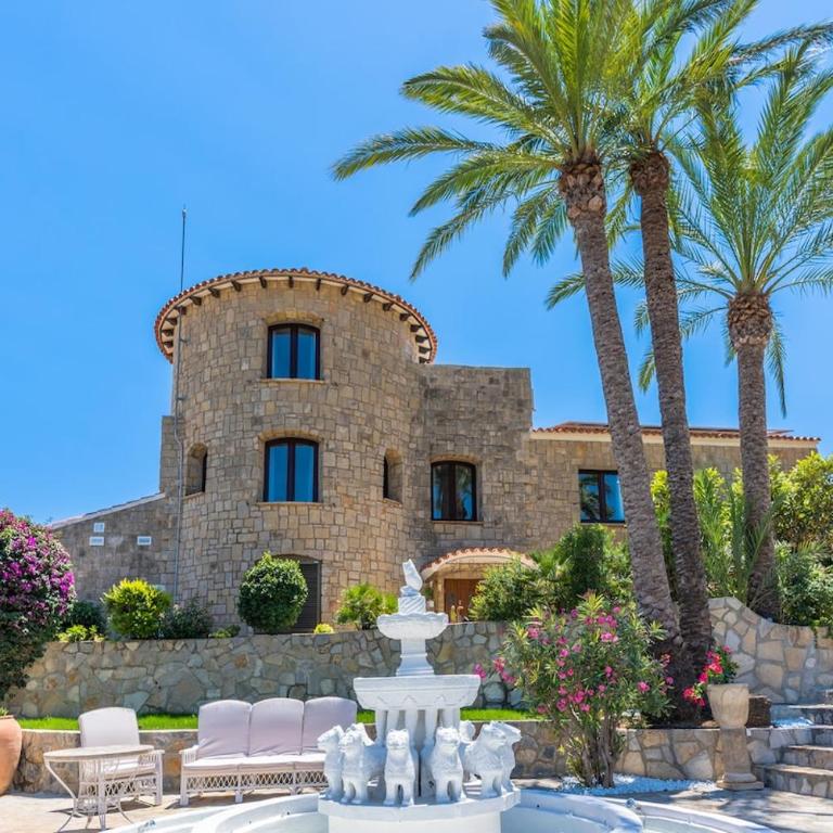 Top Villa on frontline of the Mediterranean - Villa - 89