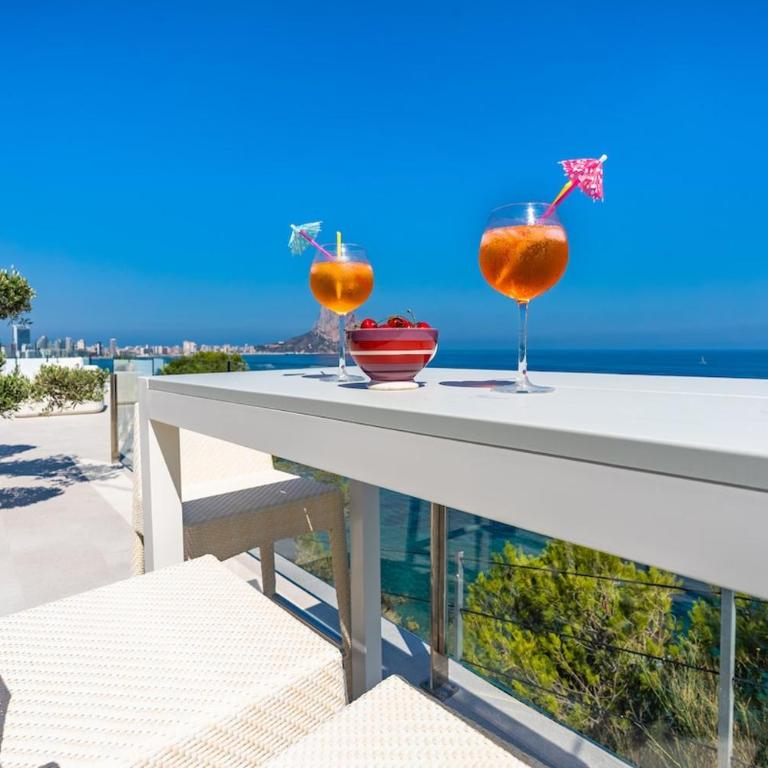 Top Villa on frontline of the Mediterranean - Villa - 99