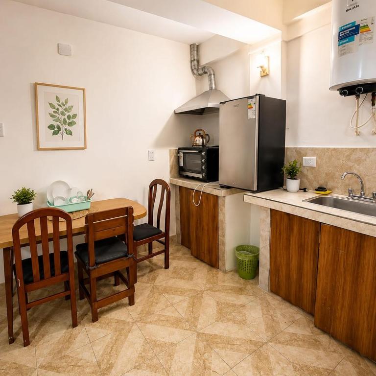 Gloria Apart Oran - Habitación Triple con balcón - 4