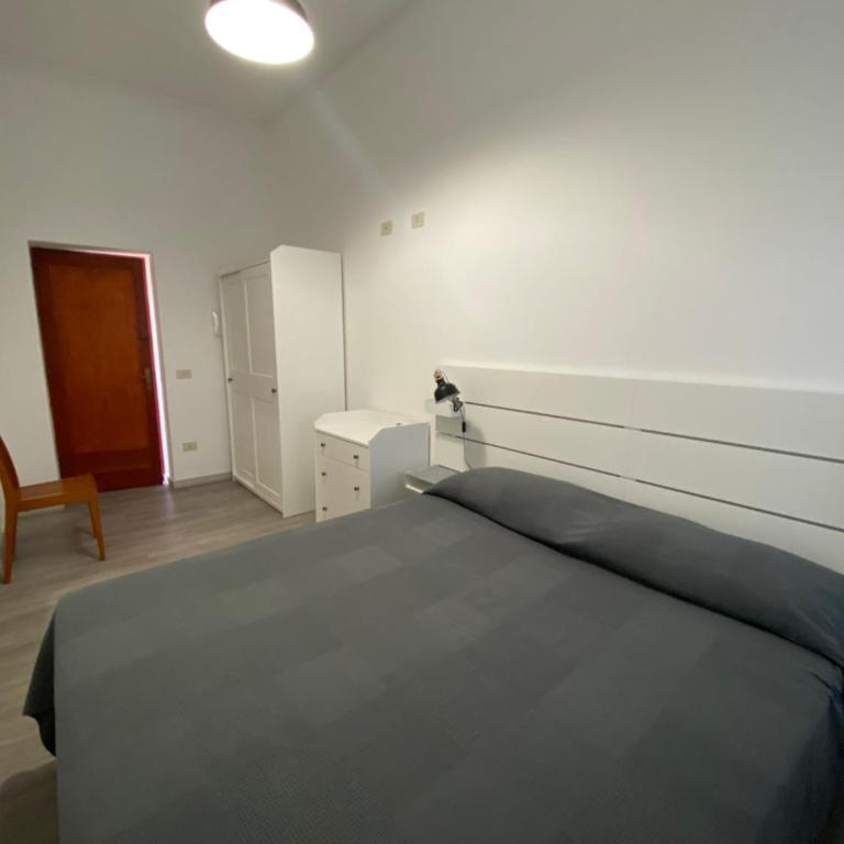 Ecoflat Casa Vacanze - Camera Matrimoniale con Bagno Privato Esterno - 4