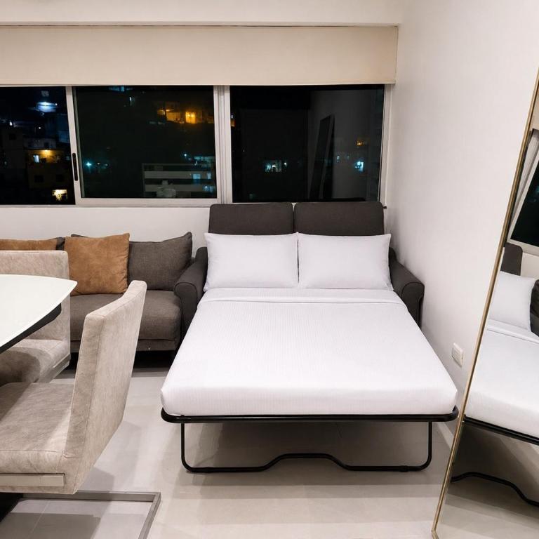 Depa 2 habitaciones con vista al rio cerca a malecon - Suite with Mountain View - 5