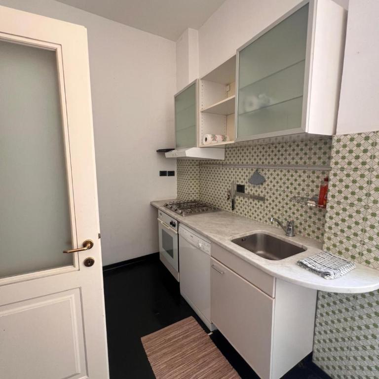 Nel cuore del centro storico di Genova - Appartamento con 2 Camere da Letto - 21