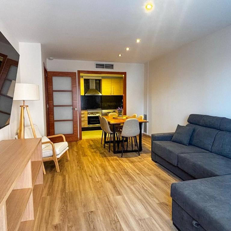 Kuala Suite - Modern Apartment with Pool & Parking - Two-Bedroom Apartment - 1