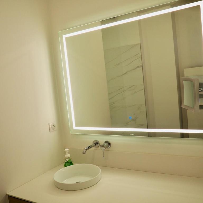 Appartement 2 chambres Parking Triangle d'Or - Apartment mit 2 Schlafzimmern - 22
