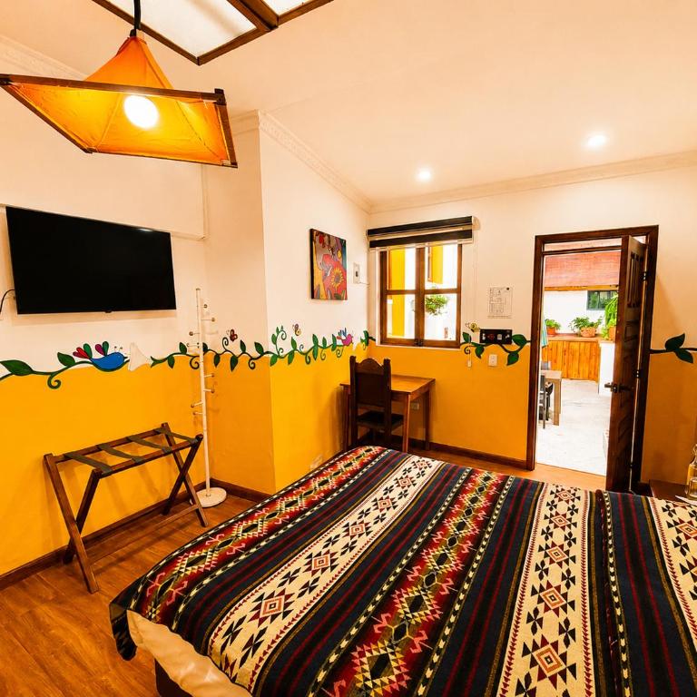 Hostal Riviera Sucre - Habitación doble Colonial - 7