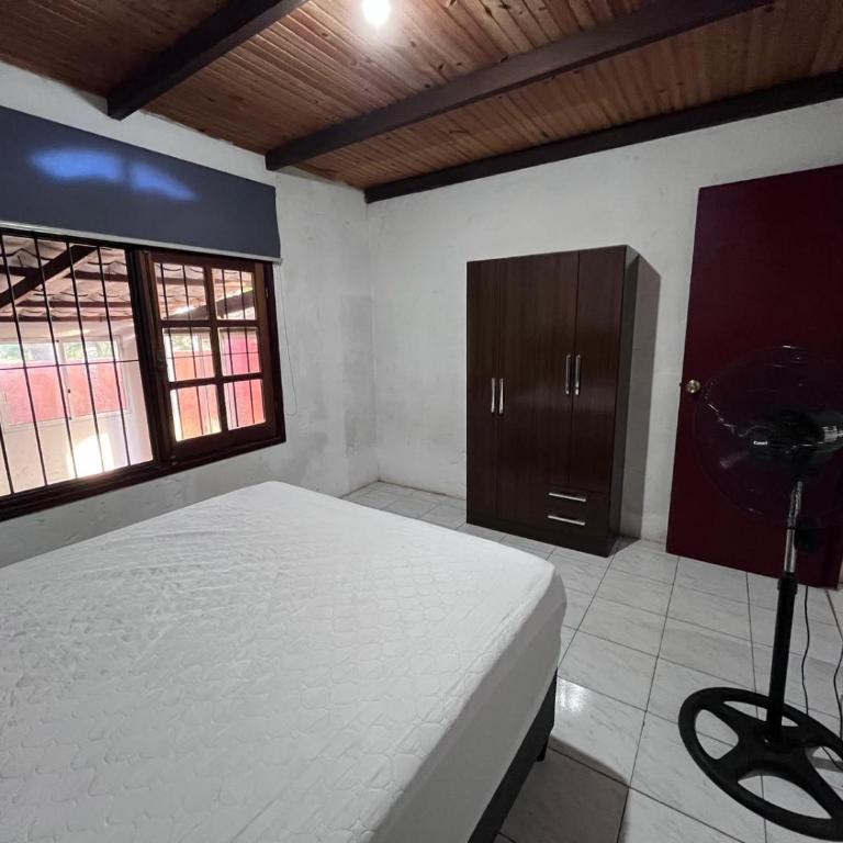 Casa amplia Costa Azul, La Paloma a 2 cuadras de la playa - Casa de 2 dormitorios - 21