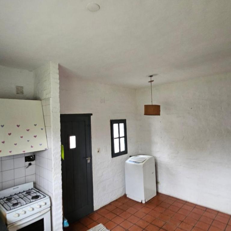 Hermosa Casa en General Pacheco - Three-Bedroom House - 3
