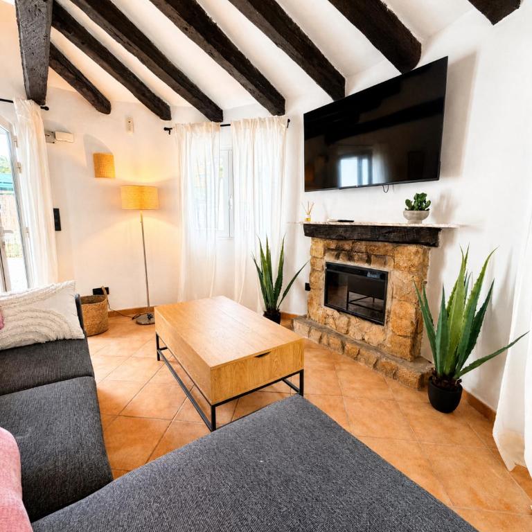 Chalet con piscina en Les Marines, Dénia - Ferienhaus - 10