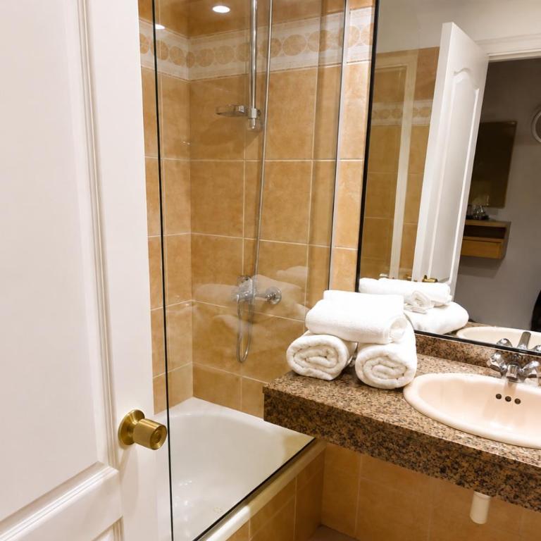 Froebel Apart 4 - One-Bedroom Apartment - 4
