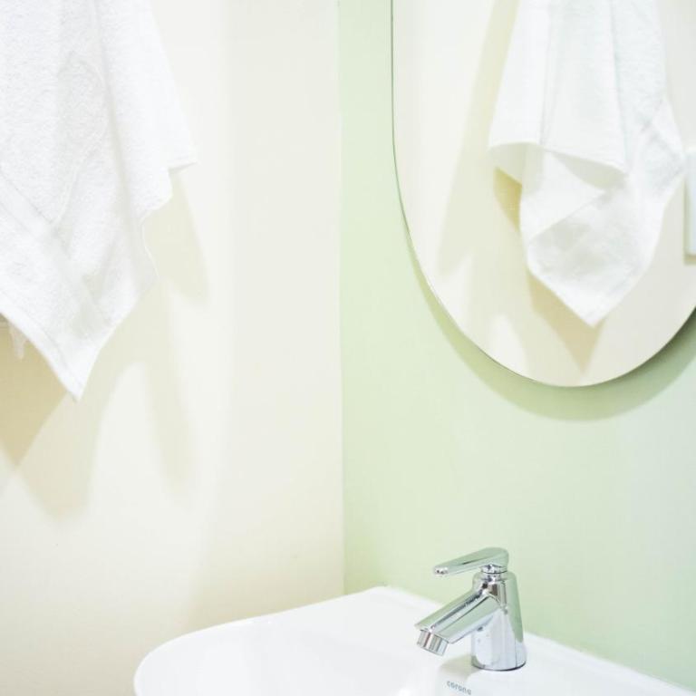 Selva House - Double Room with Private Bathroom - 37