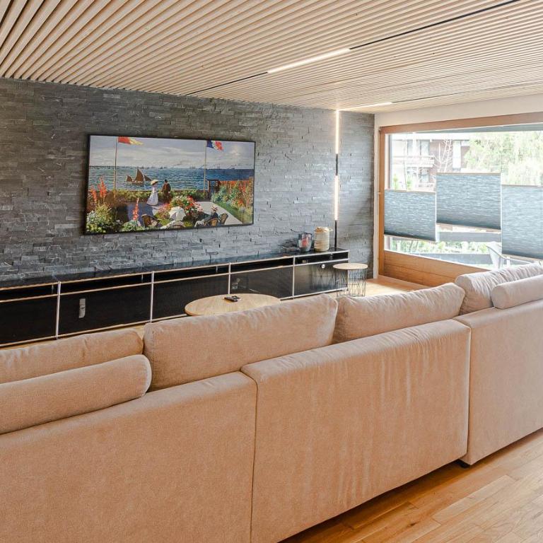 Alpine Family Retreat, Sleeps 10 - Apartment - 1