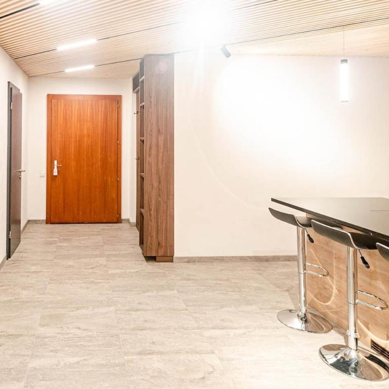 Alpine Family Retreat, Sleeps 10 - Apartment - 7