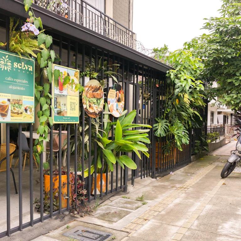 Selva House - Double Room with Private Bathroom - 42