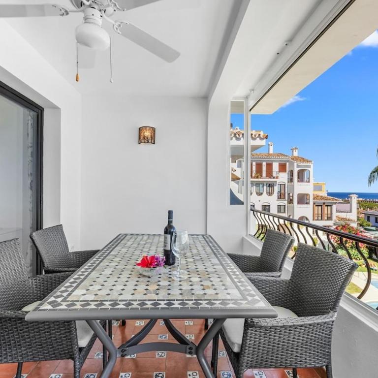Sea Views to Africa &Pool Calahonda - Apartamento de 2 dormitorios - 20