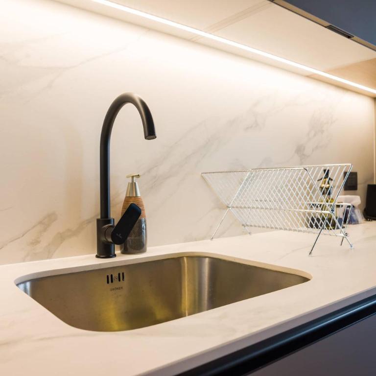 Sleek 1BR1BA Apt Urban Oasis for 3 in Las Condes - Apartamento - 13