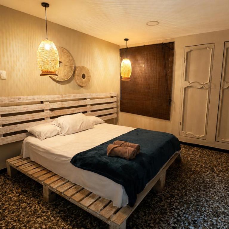 Casa Estebana - Double Room with Private Bathroom - 1