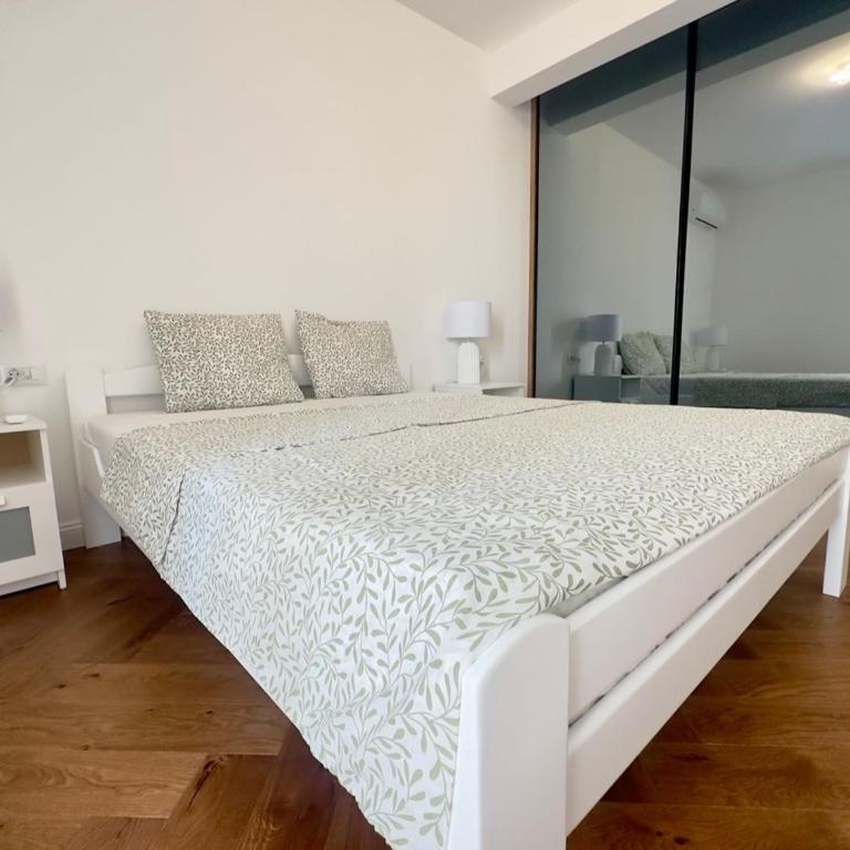 Superior apartment - Apartman s 2 Spavaće Sobe sa Balkonom i Terasom - 14