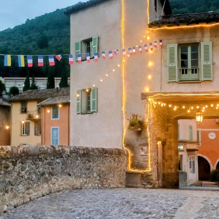 À côté du Pont Vieux - By the Old Bridge - Appartement 2 Chambres - 32