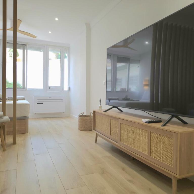 BENYA - Renovated Studio with Pool and AC - Lift, Quiet Area of Playamar - Estudio - 31
