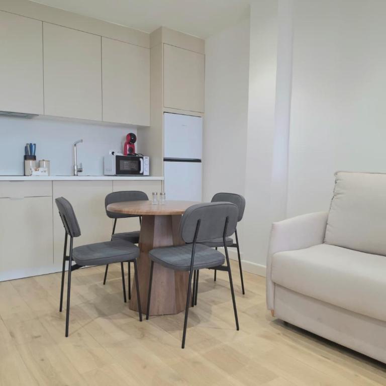 BENYA - Renovated Studio with Pool and AC - Lift, Quiet Area of Playamar - Estudio - 21