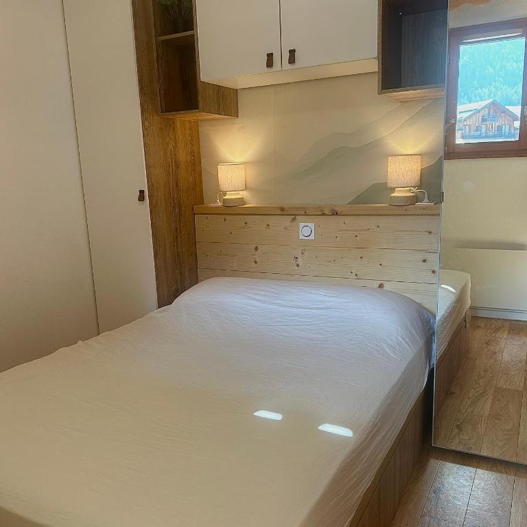 L'écrin des Orres au pied des pistes avec parking souterrain et box à skis - Two-Bedroom Apartment - 4