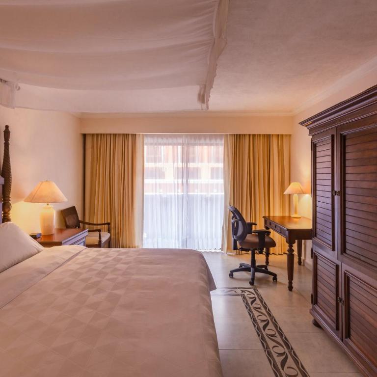 Holiday Inn Merida by IHG - Habitación Estándar - Cama extragrande - 6