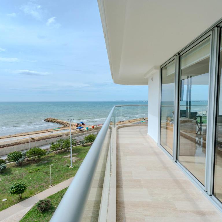 Apartamento con dos vistas al mar jacuzzi, baño turco jacuzzi con parqueadero y cerca al aeropuerto 8 20 - One-Bedroom Apartment - 22
