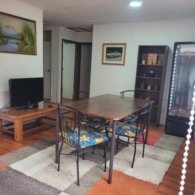 Hostal 7 norte Sporting viña del mar - Habitación Doble con baño compartido - 4