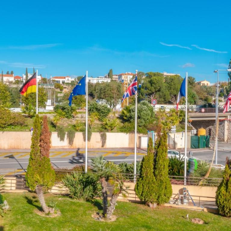 Holiday Inn Nice - Port St Laurent by IHG - Chambre Double Standard avec Balcon - 5