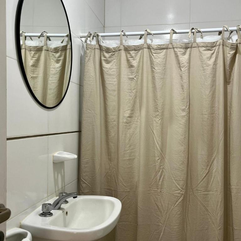 Moderno departamento con cochera privada - Apartamento de 1 dormitorio con jardín - 3