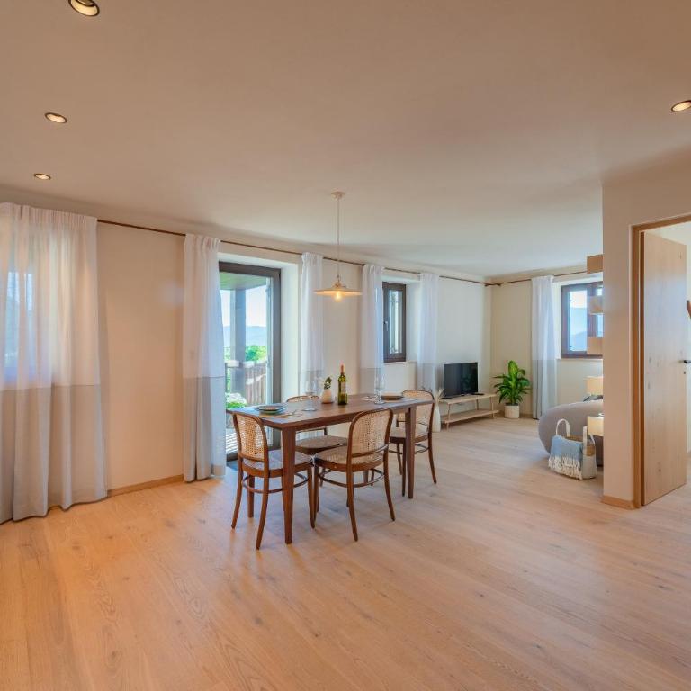 Mendelglueck Apartments - Apartment mit Aussicht und Balkon - 4