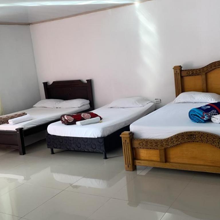 El Molino - Triple Room with Private Bathroom - 3