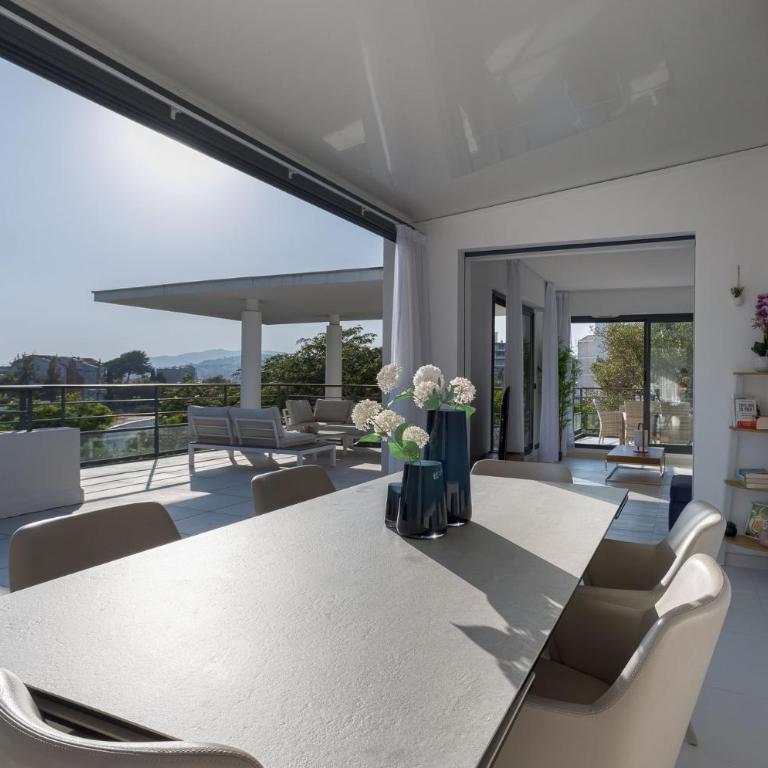 Terrasses de Montfleury - Spacieux, 2 terrasses, parking privé, piscine, 15 min du Palais et Plages - Appartement avec Terrasse - 9