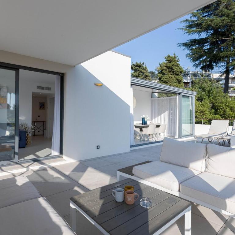 Terrasses de Montfleury - Spacieux, 2 terrasses, parking privé, piscine, 15 min du Palais et Plages - Appartement avec Terrasse - 15
