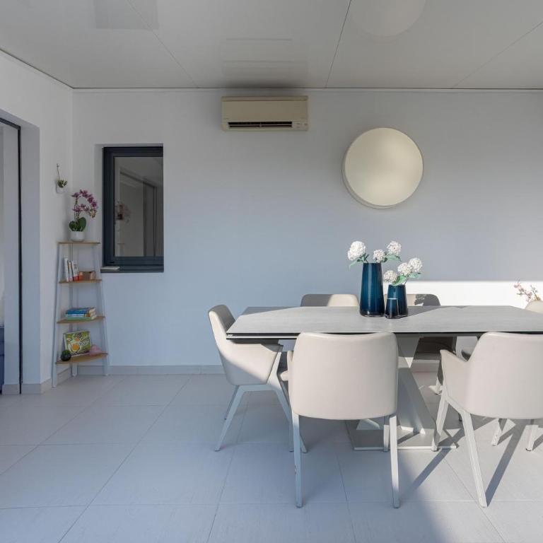 Terrasses de Montfleury - Spacieux, 2 terrasses, parking privé, piscine, 15 min du Palais et Plages - Appartement avec Terrasse - 12