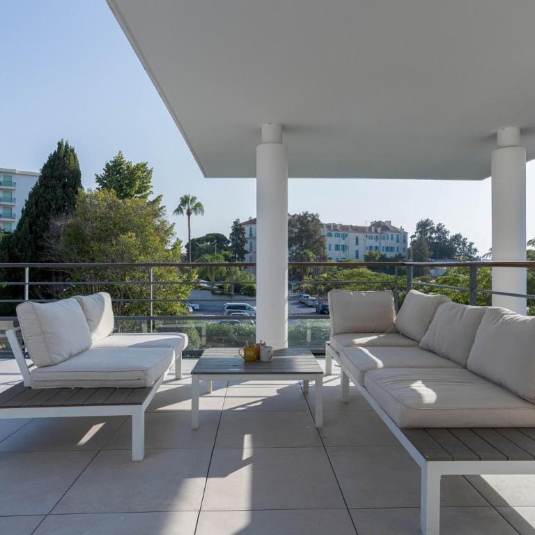 Terrasses de Montfleury - Spacieux, 2 terrasses, parking privé, piscine, 15 min du Palais et Plages - Appartement avec Terrasse - 11