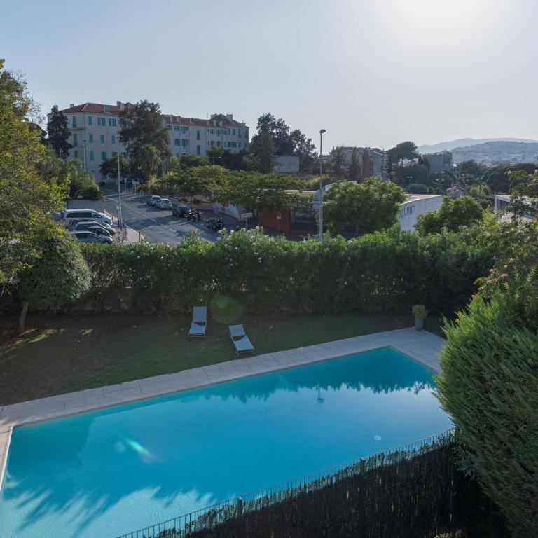 Terrasses de Montfleury - Spacieux, 2 terrasses, parking privé, piscine, 15 min du Palais et Plages - Appartement avec Terrasse - 8