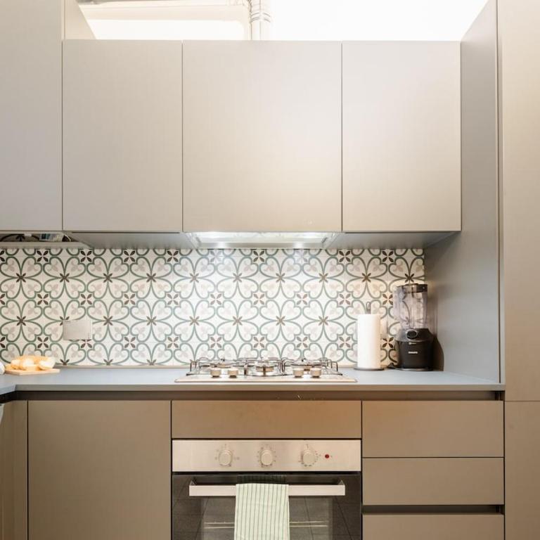 Apt in Storic Center with 10Min Walk to Duomo & Uffizi with 3BDR - Three-Bedroom Apartment - 21