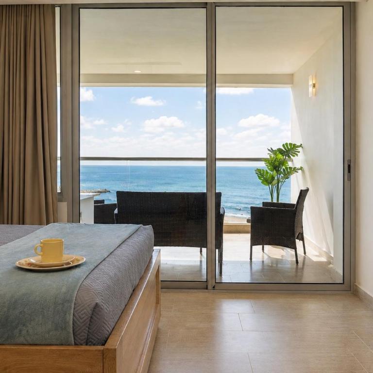 CB1004 Nueva Suite Frente al Mar - 2min Aeropuerto - Queen Suite - 3