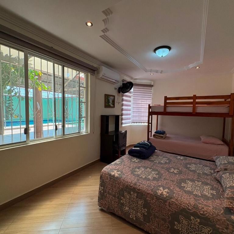 Casa vacacional con piscina - Casa con 1 dormitorio - 4