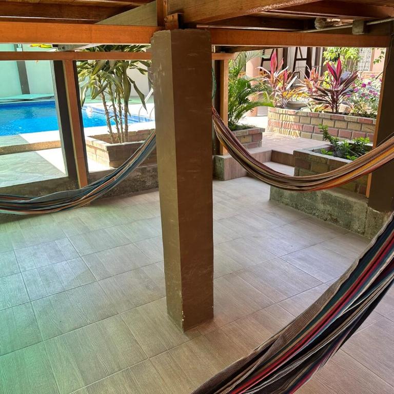 Casa vacacional con piscina - Casa con 1 dormitorio - 9
