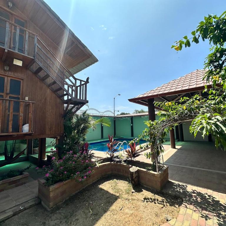 Casa vacacional con piscina - Casa con 1 dormitorio - 19