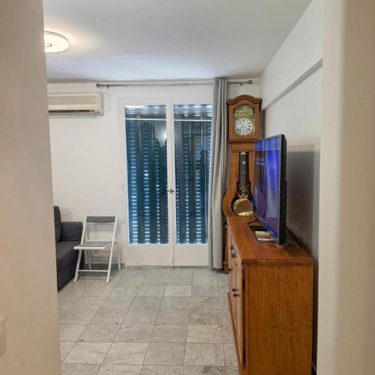 Renovated 3-room apartment with parking - Apartamento de 2 dormitorios - 10