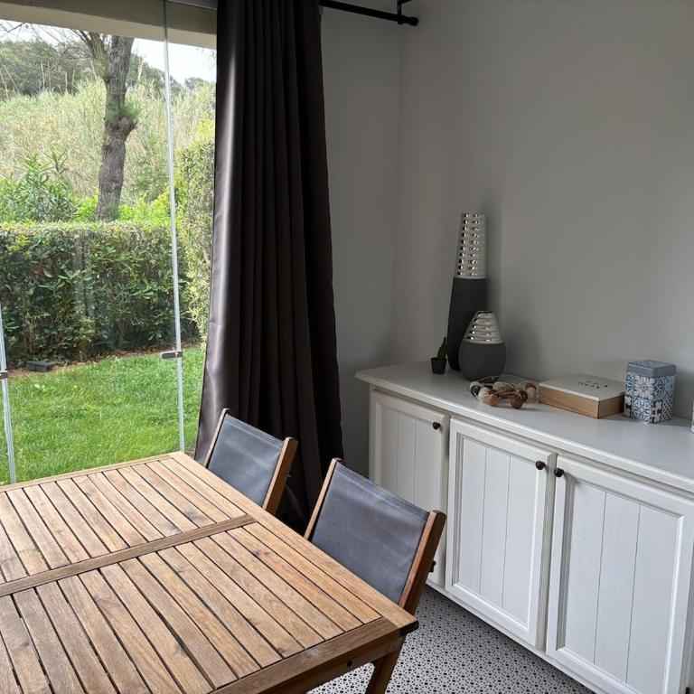 T2 Rez de jardin, 4 personnes, piscine, acces mer - Appartement 2 Chambres - 15