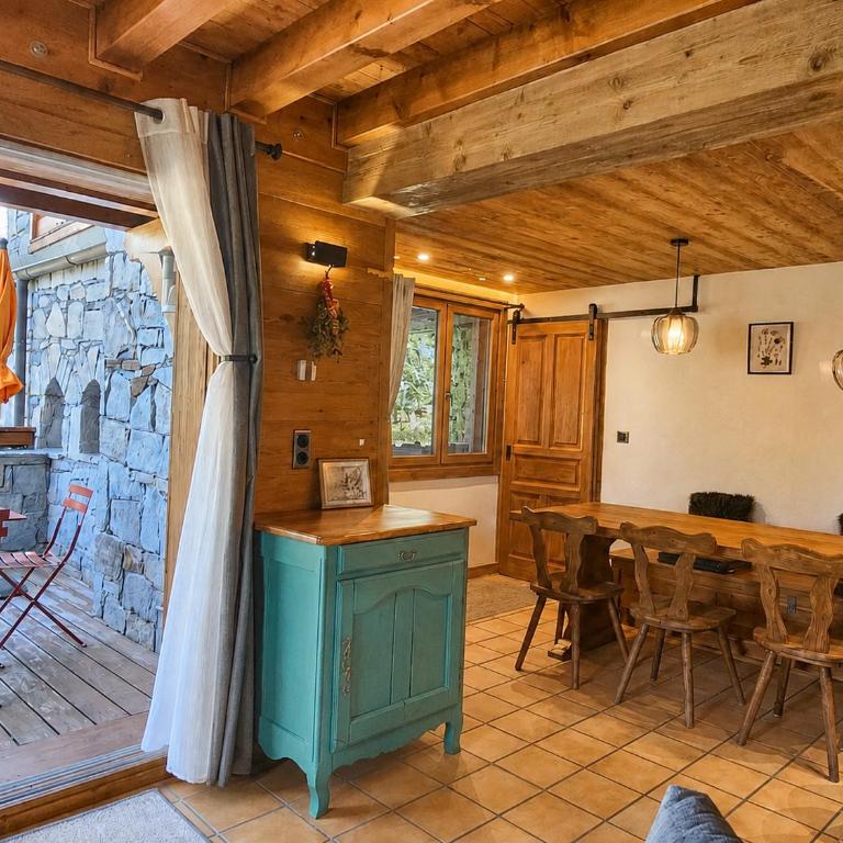 Méribel - 200 m des pistes de ski - Appartement dans chalet - parking privé - Appartement 3 Chambres - 7
