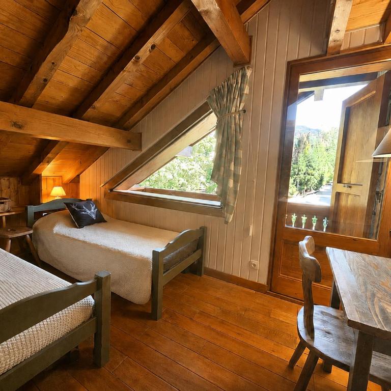 Méribel - 200 m des pistes de ski - Appartement dans chalet - parking privé - Appartement 3 Chambres - 12